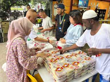 Two Hours, 100 Meals, and a Whole Lot of Heart Before Aidilfitri
