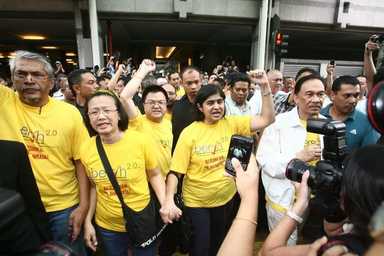 OPINION | ​“What's Wrong With You, Pakatan Harapan…?!!” – Isn't Ambiga 100% Correct To Ask That?!!