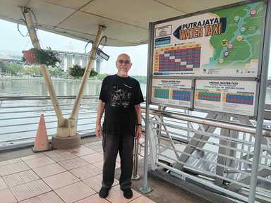 #EiTahuTak | Putrajaya Water Taxi, the public transport service along Lake Putrajaya for visit to interesting landmarks