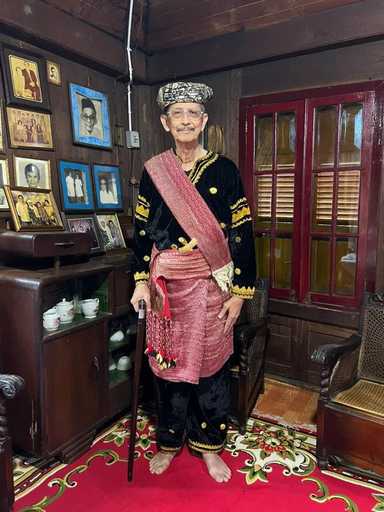 The "Olek Godang Batogak Pangulu Nagari Barulak" ceremony in Minangkabau, Sumatra appointed ADI as new Village Chieftain