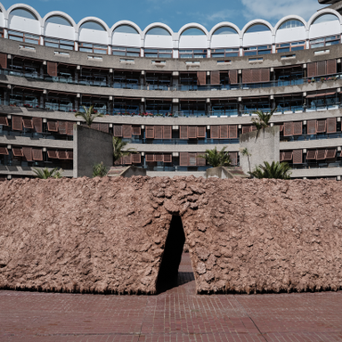 Delcy Morelos creates 30-tonne earthen installation informed by a mother's womb for the Barbican