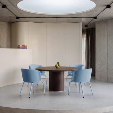 Linde chair and table by OUT among five new products on Dezeen Showroom