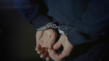 Prancis Tangkap 5 Aktivis Anti-migran Asal Inggris