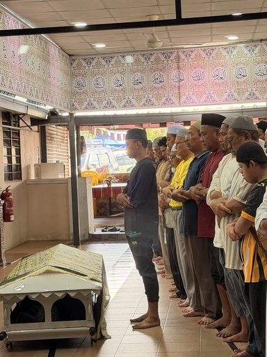 Tunang Imamkan Jenazah Dinie Hanis, Impian Naik Pelamin Bersama Tak Tercapai