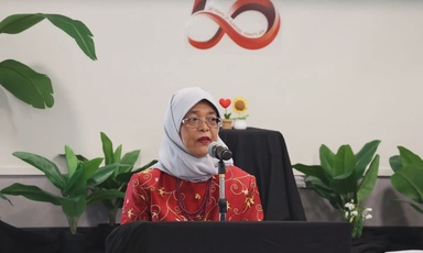 Halimah Yacob says she has to ‘constantly restrain’ herself from patting children’s heads after Roxy Square incident