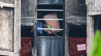 Wang Fuk Court residents make long climb to retrieve family treasures, bid farewell