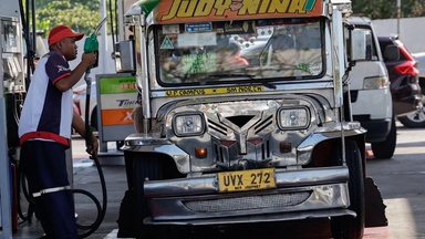Philippines’ iconic jeepneys face rocky road to go electric
