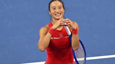 China Open champ Zheng Qinwen withdraws from Wuhan citing fatigue, shoulder injury