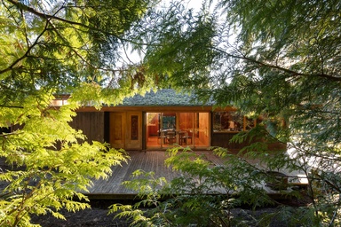 The new Canadian cabin is celebrated in Gestalten’s Northern Exposure monograph