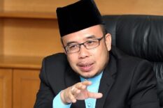 Politicians and mufti clash over Perlis temple demolition