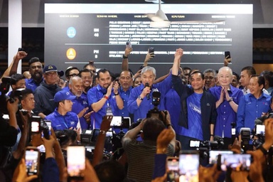 Blue Wave riding high in Johor, deafening call for Nga Kor Ming to resign now, MCA reverses fortune