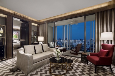 137 Pillars Suites & Residences in Bangkok Holds Up Pillars of Calm in the City