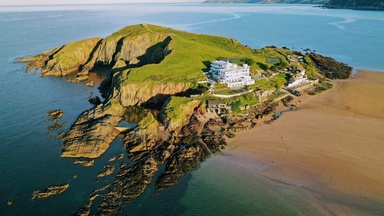 In the UK, these are the 10 most beautiful and little-known islands you need to visit (you’ll fall in love immediately)