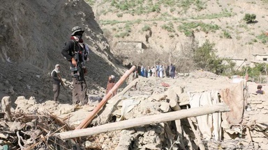 Pakistan says retaliatory airstrikes in Afghanistan killed 25 militants
