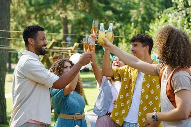 How ‘zebra striping’ on a night out can help you drink less – and potentially avoid a hangover
