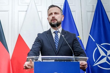 Poland arrests suspected agent working for defence contractor