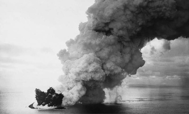A Volcanic Island Born From Fire Stayed Nearly Untouched Since 1963 and Became a Rare Natural Lab for Life Starting From Scratch