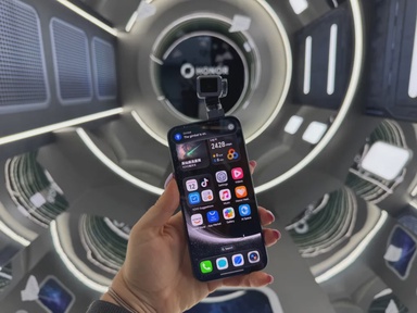 HONOR Robot Phone Officially Launches in China With 200MP AI Gimbal Camera and Snapdragon 8 Elite Gen 5