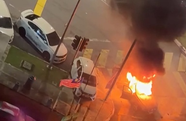 BMW destroyed, Perodua Axia damaged in fire at KL Gateway Mall