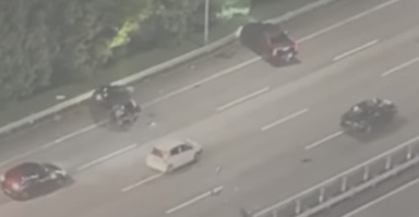 3-vehicle crash at NKVE: Proton Inspira driver flees, arrested in Klang (video)