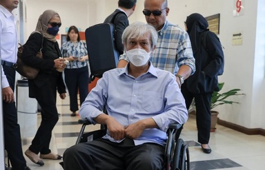 Ex-UiTM Holdings CEO charged with CBT