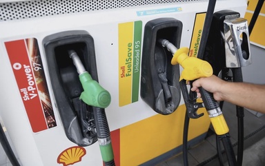 RON97, RON95 tanpa subsidi turun 25 sen, Diesel Semenanjung turun 30 sen esok