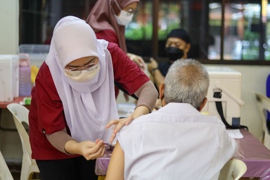 Free influenza vaccinations for senior citizens in Petaling Jaya