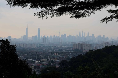 Unhealthy air grips Klang Valley, Johan Setia worst affected at 184