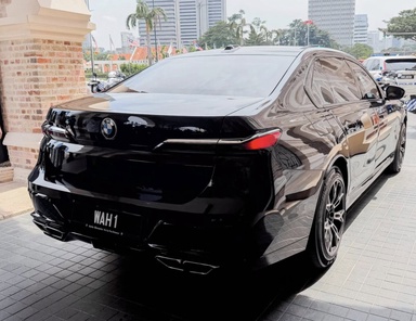 Kecoh BMW ‘kalis peluru’ PMX! JPM nafi ia kenderaan rasmi baharu, diguna sementara atas faktor keselamatan