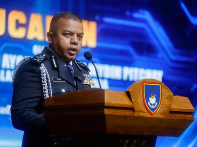 Ayob Khan titip pesan terakhir, jangan gadai maruah PDRM demi wang