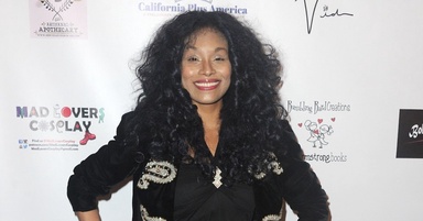 ‘All That’ Star Dies From Asthma Attack: Christy Knowings Was 46