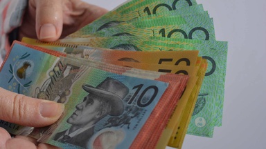 Plan to protect cash as payment method in law