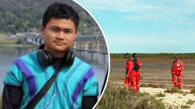 Large-scale search under way for missing fisherman in Adelaide