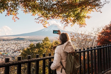 Earn up to 11 miles and Loyalty Points per $1 on American Airlines Vacations packages
