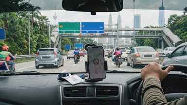 Waze ban for civil servants: What it means for Malaysian drivers (2026)