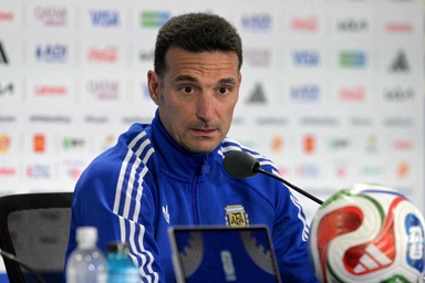 Argentina's Scaloni says England World Cup semi 'just a football game'