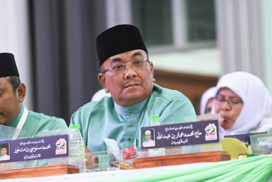Sanusi confirms meeting with Umno leaders is being arranged