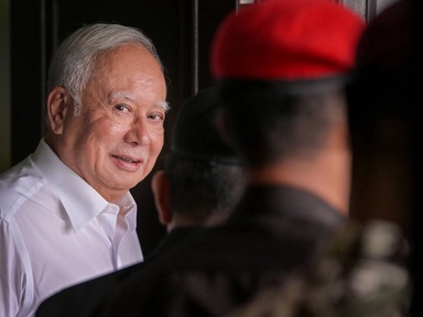 Umno sec-gen's 'Alhamdulillah' post fuels speculation after Pardons Board meeting