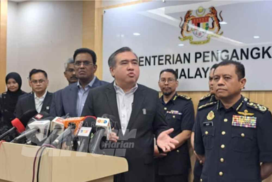 MYEG, Zetrix suspension over RM300m outstanding revenue, not politics – Loke