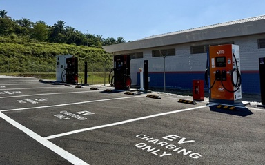 JomCharge在雪邦为F1私人车队部署1400kW充电容量