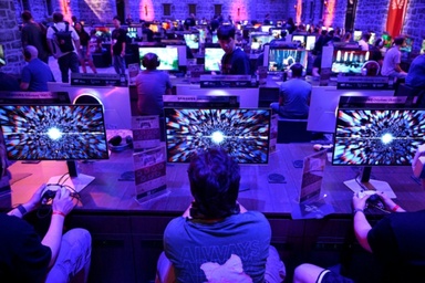 Europe's gaming bash kicks off as industry eyes 'Grand Theft' boost