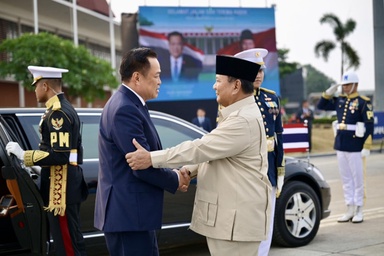 PM pushes deeper Indonesia relations