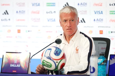 Didier Deschamps names Spain as favourites to reach World Cup final