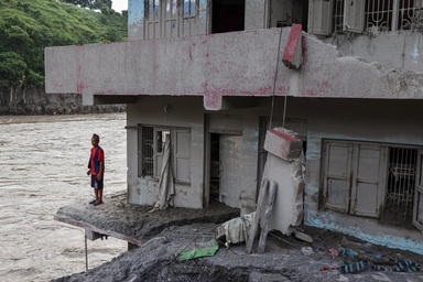 Nepal floods an ‘unprecedented’ climate disaster beyond scope of warning systems, scientists say