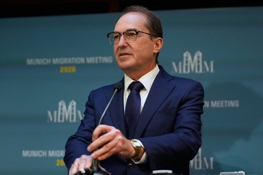 European ministers discuss stronger border controls and fast-track migrant returns