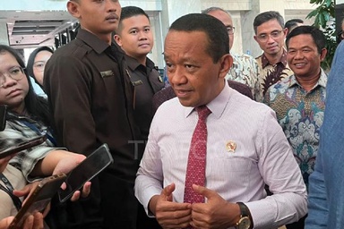 Indonesia 'Hunts' for Fuel After Losing 25% of Import Sources