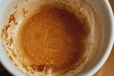 Bitcoin’s Capitulation Signal Cluster: Reading the Tea Leaves of a Shifting Cycle