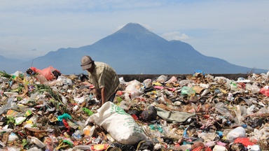 Indonesia Recognises Waste Sorters as Green-Collar Workers Eligible for BPJS Protection