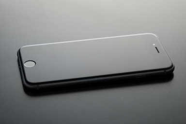 Your Screen Protector Can Crack Even If You Never Dropped Your Phone