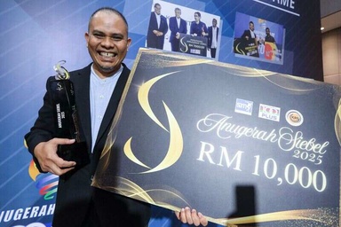 Seasoned journalist Rizal Hashim says reporting and storytelling still matter